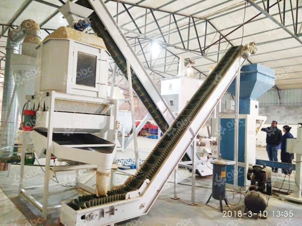 cooler and packaging machine of cattle feed pellet plant